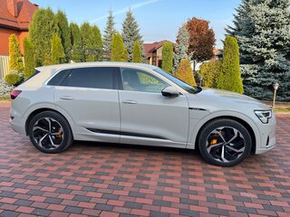 2021 Audi e-tron 55 I, серый, 6900000 рублей, вид 1