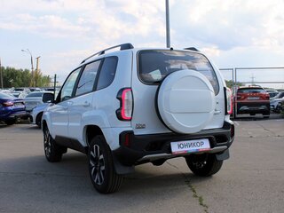 2026 Lada (ВАЗ) Niva Travel I Рестайлинг, белый, 1807900 рублей, вид 2