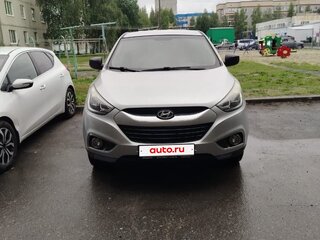 2014 Hyundai ix35 I Рестайлинг, серебристый, 1500000 рублей, вид 3