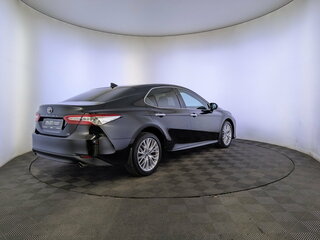 2021 Toyota Camry VIII (XV70), чёрный, 3500000 рублей, вид 5