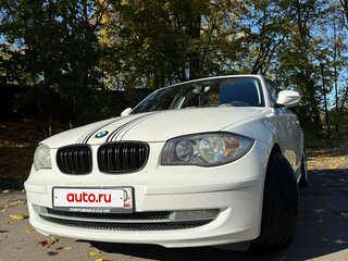 2011 BMW 1 серии 116i I (E81/E82/E87/E88) Рестайлинг, белый, 720000 рублей, вид 3