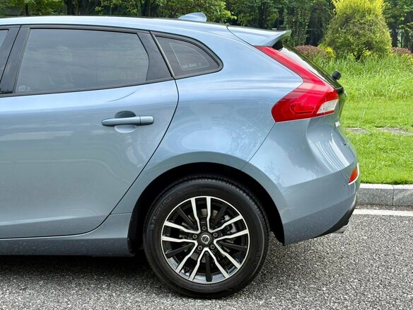 2019 Volvo V40 II Рестайлинг, голубой, 1040000 рублей - вид 6