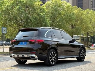 2024 Mercedes-Benz GLC 260 L II (X254), чёрный, 6090000 рублей, вид 3