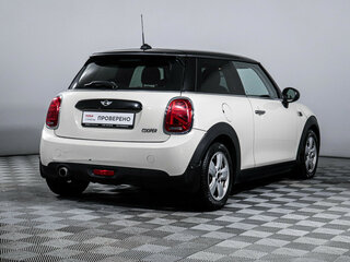 2018 Mini Hatch Cooper III (F55/F56), белый, 1640000 рублей, вид 5