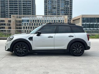 2023 Mini Countryman Cooper II Рестайлинг, серебристый, 3144000 рублей, вид 2