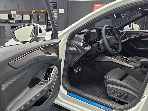 2026 Audi A6 VI (C9), белый - вид 9