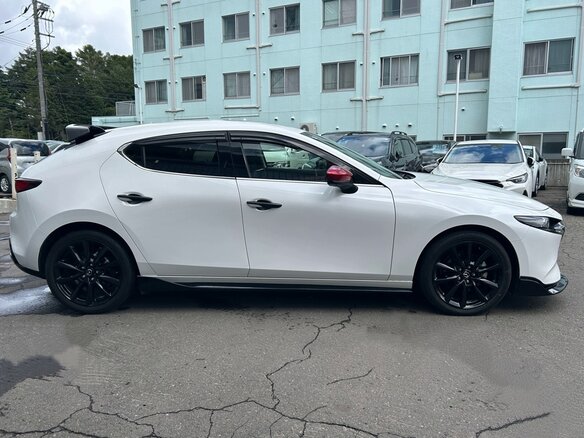 2023 Mazda 3 IV (BP), белый, 1320000 рублей - вид 5