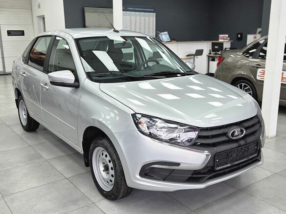 2026 Lada (ВАЗ) Granta I Рестайлинг, серый, 1077120 рублей - вид 1