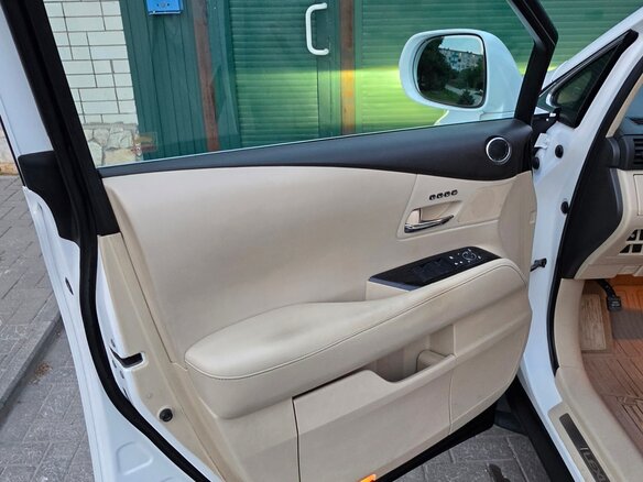 2013 Lexus RX 270 III Рестайлинг, белый, 2399000 рублей - вид 14