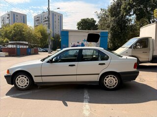 1993 BMW 3 серии 316i III (E36), белый, 320000 рублей, вид 4
