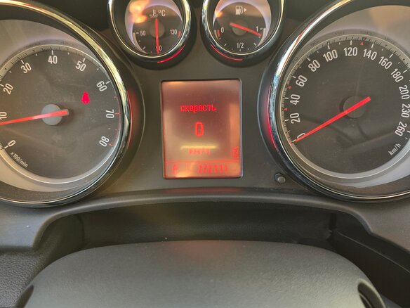 2011 Opel Astra J, белый, 800000 рублей - вид 17