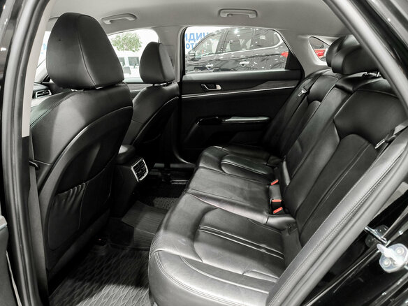 2021 Kia K5 III, чёрный, 2230000 рублей - вид 11