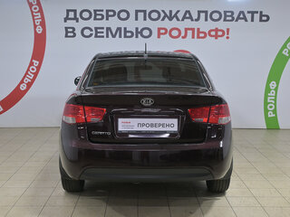 2010 Kia Cerato 5-speed II, красный, 565000 рублей, вид 5