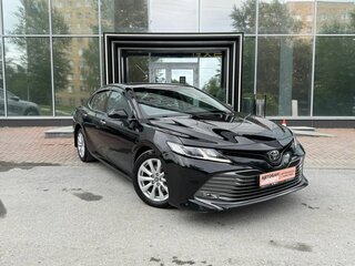 2021 Toyota Camry VIII (XV70), чёрный, 2335000 рублей, вид 3