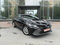 2021 Toyota Camry VIII (XV70), чёрный, 2335000 рублей - вид 2