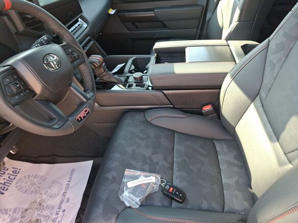 2026 Toyota Sequoia III, чёрный, 15990000 рублей - вид 11