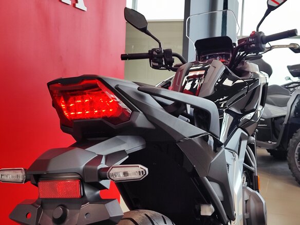 2026 Honda NC 750X, чёрный, 1499900 рублей - вид 4