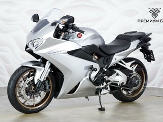 2017 Honda VFR 800, серебристый, 799000 рублей, вид 3