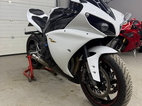 2014 Yamaha YZF-R1, белый, 1180000 рублей, вид 5