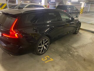 2019 Volvo V60 II, чёрный, 2800000 рублей, вид 5