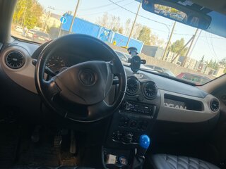 2010 Renault Logan I Рестайлинг, бежевый, 235000 рублей, вид 4