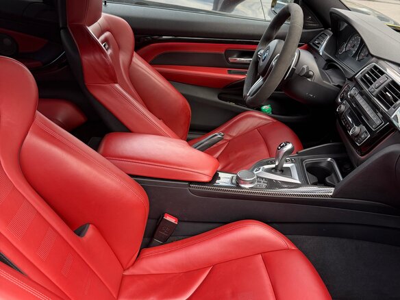 2017 BMW M4 Competition Package F82/F83 Рестайлинг, золотистый, 4999000 рублей - вид 12