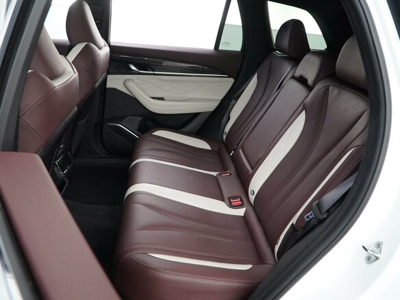 2023 Geely Monjaro I, белый, 3178444 рублей - вид 8
