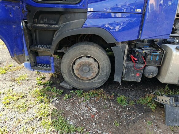 2022 Volvo FH, синий, 7529400 рублей - вид 12
