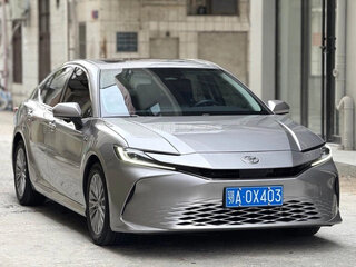 2025 Toyota Camry IX (XV80) China Market, серебристый, 4050205 рублей, вид 1