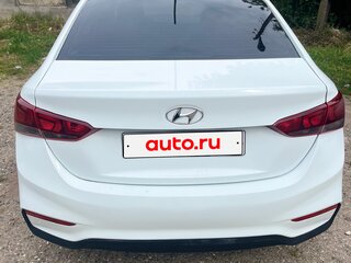 2018 Hyundai Solaris II, белый, 630000 рублей, вид 4