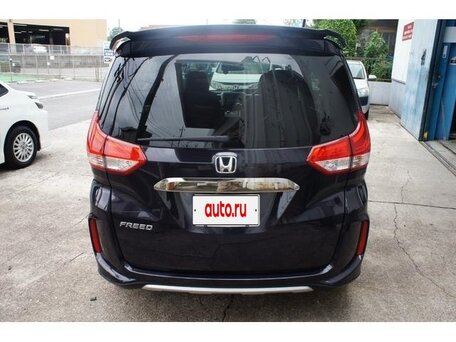 2023 Honda Freed II Рестайлинг, чёрный, 1470000 рублей, вид 3