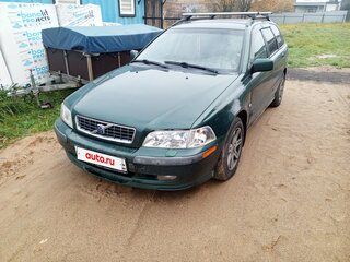 2001 Volvo V40 I Рестайлинг, зелёный, 370000 рублей, вид 3