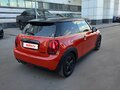 2018 Mini Hatch Cooper III (F55/F56) Рестайлинг, оранжевый - вид 2