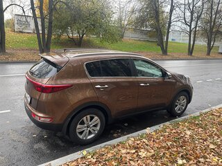 2017 Kia Sportage IV, коричневый, 1720000 рублей, вид 2