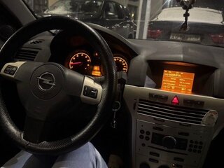 2008 Opel Astra GTC H Рестайлинг, серый, 400000 рублей, вид 4