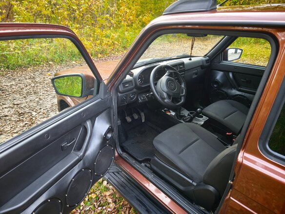 2020 Lada (ВАЗ) 2121 (4x4) I Рестайлинг (2020), коричневый, 1100000 рублей - вид 8