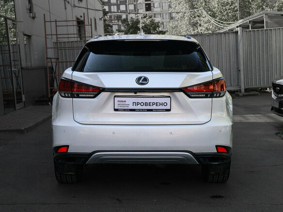2020 Lexus RX 300 IV Рестайлинг, белый, 3719000 рублей - вид 4