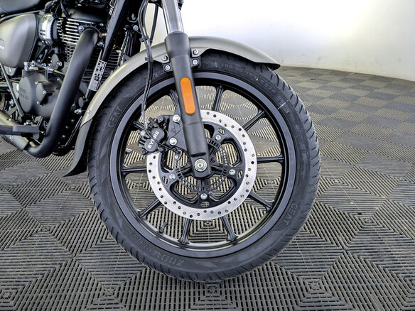 2026 Royal Enfield Meteor, серый, 519000 рублей - вид 10