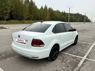 2020 Volkswagen Polo V Рестайлинг, белый, 997000 рублей, вид 2