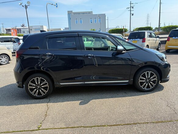 2023 Honda Fit IV Рестайлинг, синий, 1100000 рублей - вид 4
