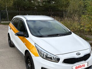 2017 Kia Ceed II Рестайлинг, белый, 990000 рублей, вид 3