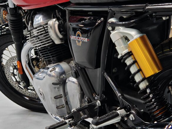 2025 Royal Enfield Interceptor, чёрный, 699000 рублей - вид 23