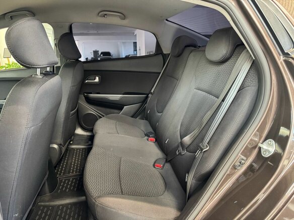 2015 Kia Rio III Рестайлинг, коричневый, 1165000 рублей - вид 23