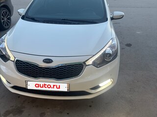 2013 Kia Cerato III, белый, 1070000 рублей, вид 1