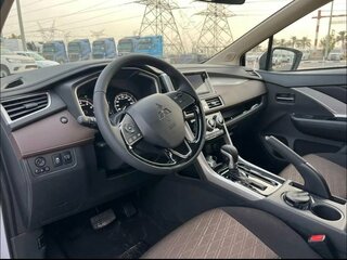 2022 Mitsubishi Xpander Cross I, белый, 2230000 рублей, вид 3