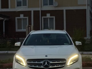 2019 Mercedes-Benz GLA 180 I (X156) Рестайлинг, белый, 1920000 рублей, вид 1