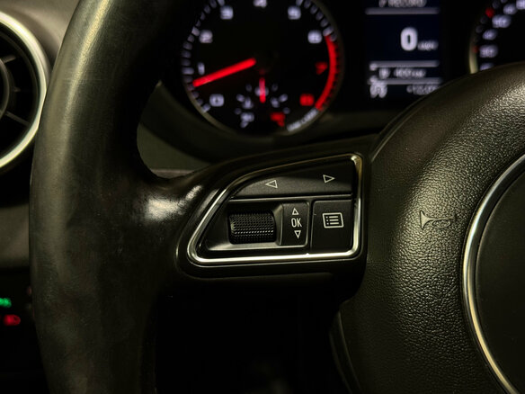 2012 Audi A1 I (8X), белый, 1050000 рублей - вид 15