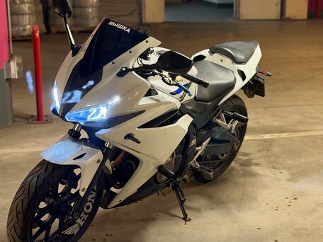 2017 Honda CBR 400R, белый, 500000 рублей, вид 2