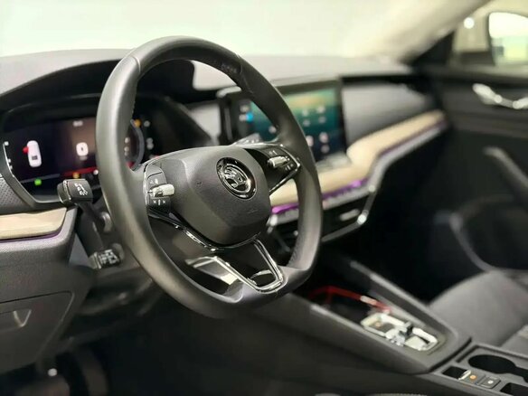 2023 Skoda Octavia IV (A8), белый, 2210000 рублей - вид 13