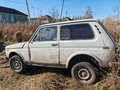 1996 Lada (ВАЗ) 2121 (4x4) I Рестайлинг, белый, 53000 рублей - вид 3